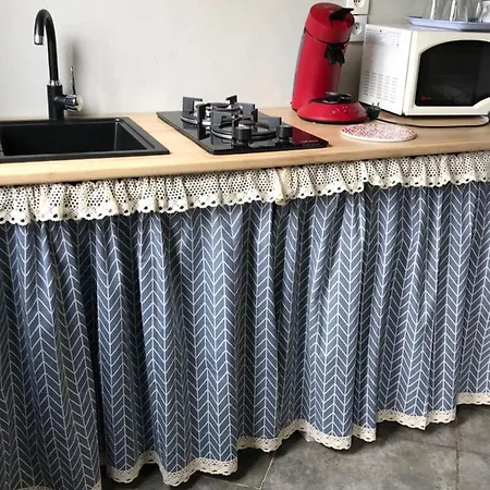 Au Balcon Du Bonheur Malandry